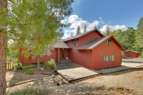 Pet-Friendly Escape with Game Room and Fire Pit!